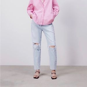 ZARA Ripped Light Wash Mom Fit Jeans